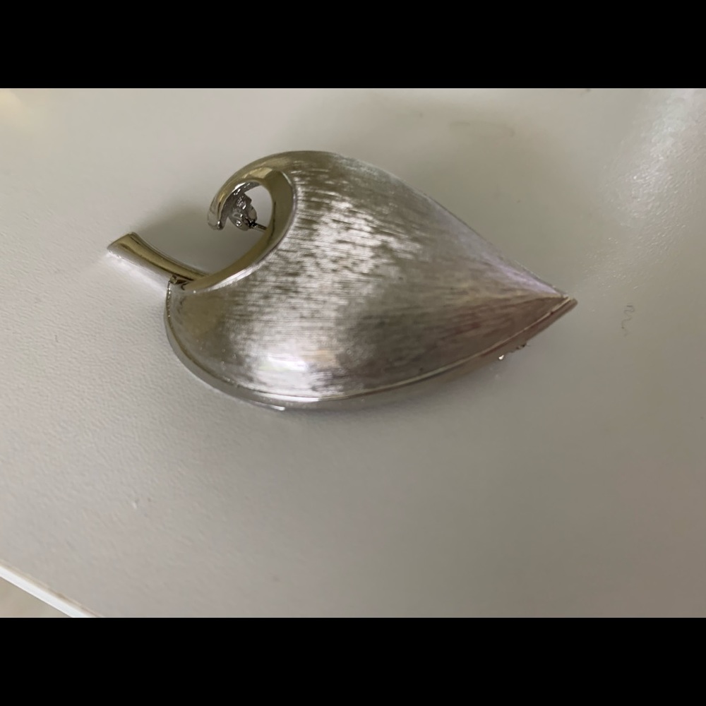 Silver pin - Picture 2 of 2